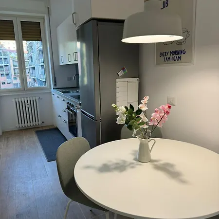 Design And Comfort In Cso Lodi Appartement Milan