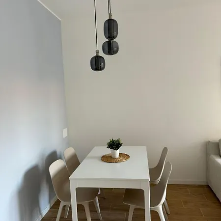 Appartement Design And Comfort In Cso Lodi Milan
